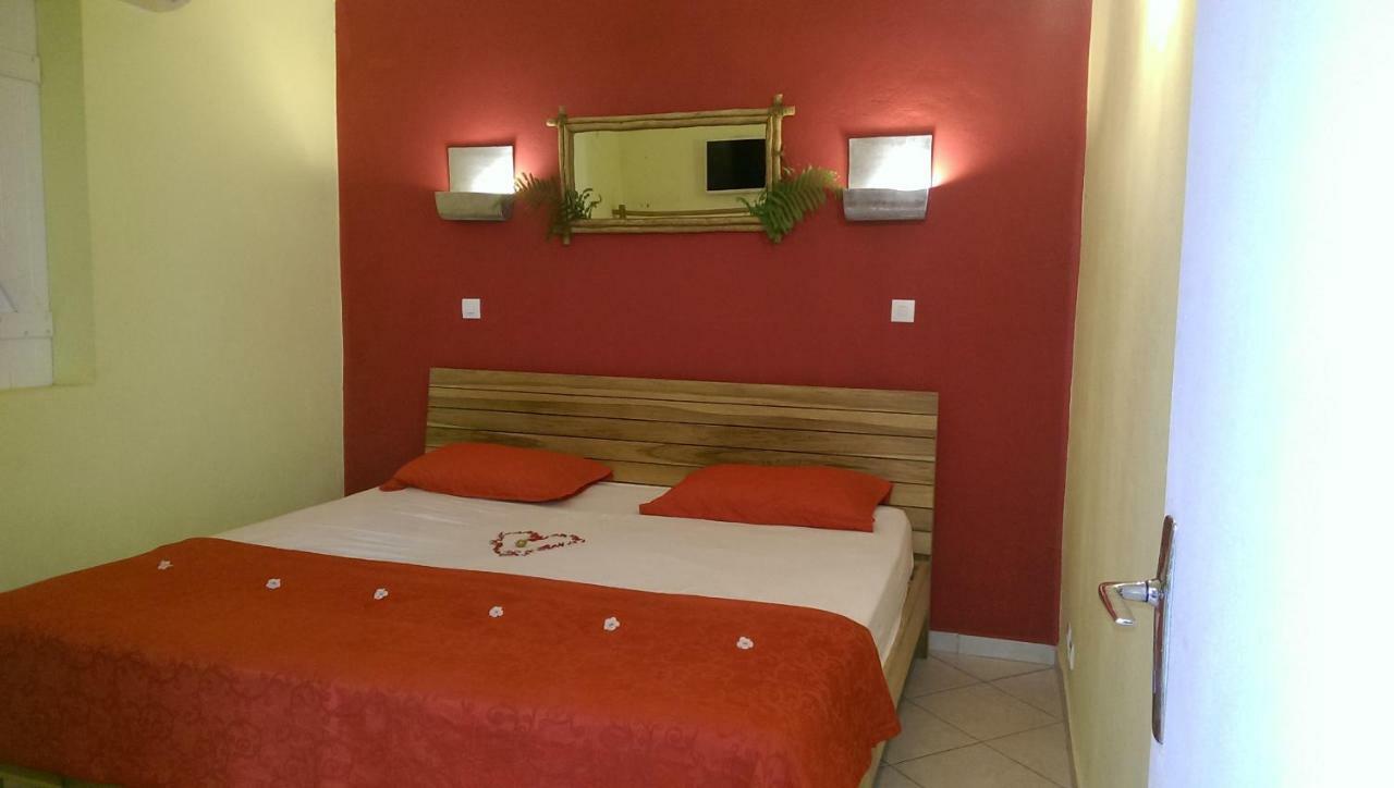 Mini-Villa Entre Montagne Et Mer Goyave Ngoại thất bức ảnh