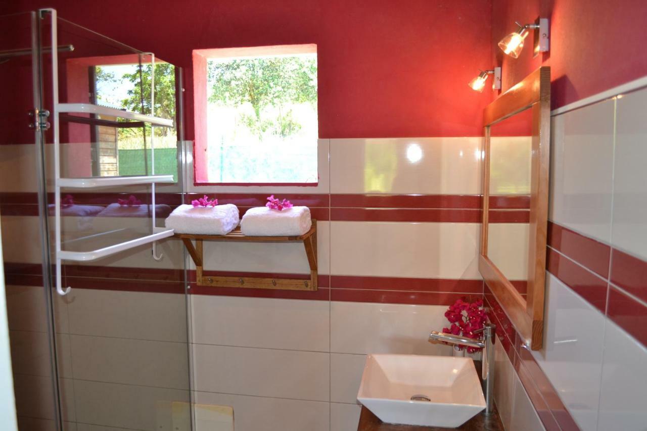 Mini-Villa Entre Montagne Et Mer Goyave Ngoại thất bức ảnh